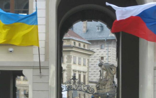 Чехия обещает упростить трудоустройство украинцев