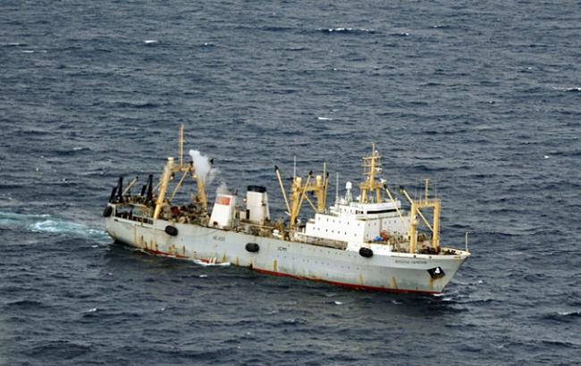 Крах траулера в Охотському морі: кількість жертв зросла до 56 осіб