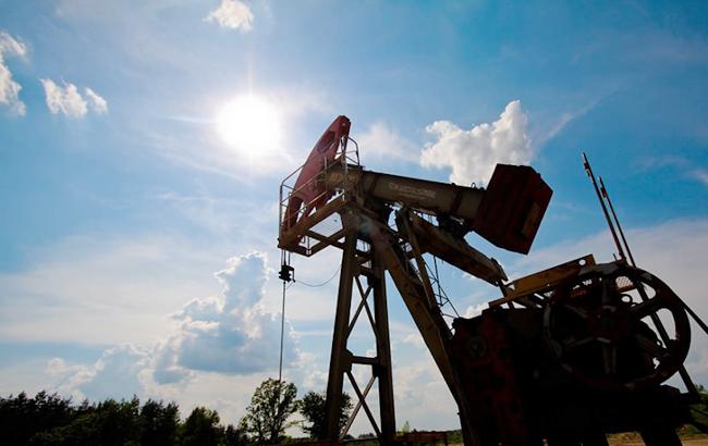 Цена нефти Brent опустилась ниже отметки в 64 доллара за баррель