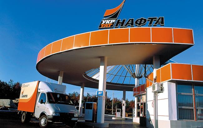 "Укртатнафта" начала поставлять казахскую нефть по железной дороге