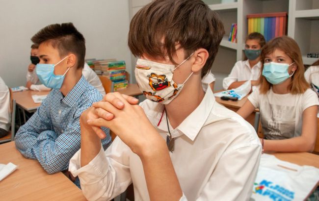 В Украине возобновилось обучение в школах. Минздрав дал рекомендации ученикам