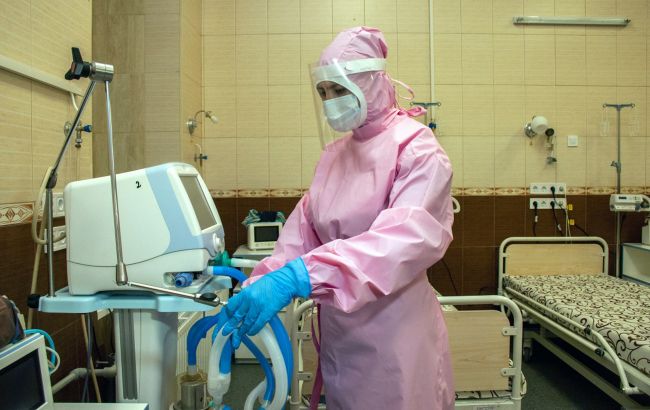 Три COVID-больницы Львовской области заполнены на 100%