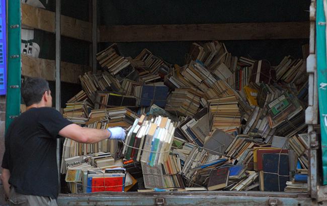 Вымирающий вид: сколько украинцев читают книги, статистика поражает