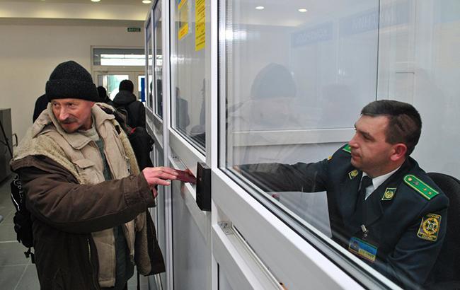 Раде предлагают предусмотреть въезд иностранцев в Украину лишь по биометрике