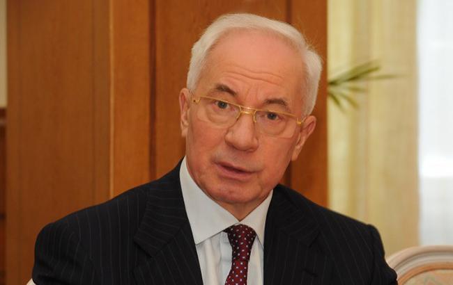 В Украине "забанили" две книги беглеца Азарова