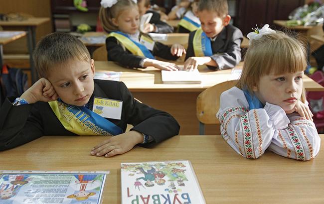 В Киеве отравились более 200 учеников гимназии