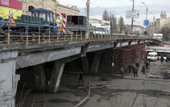 Шулявський шляхопровід закривають на реконструкцію