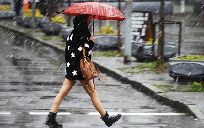 Синоптики предупредили о сильных дождях в Карпатах