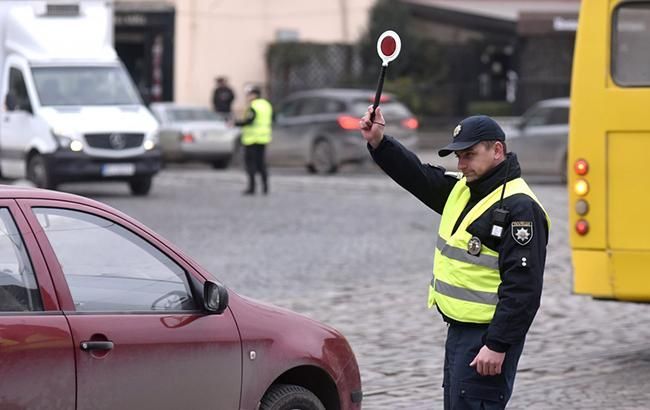 В Киеве на две недели ограничили движение по одной из центральных улиц