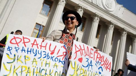 У Денісової почали пошуки "мовного омбудсмена"