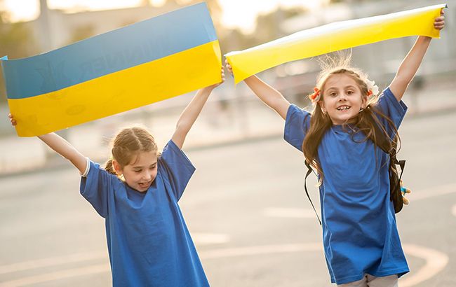 Очень смело: патриотическое тату школьницы с Донбасса восхитило сеть