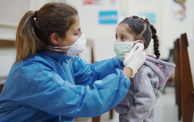 Все для запугивания людей: украинский врач развеял фейки о мутации коронавируса