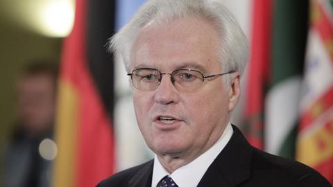 "Родина его забыла уже": в сети показали "неухоженную" могилу покойного дипломата Чуркина