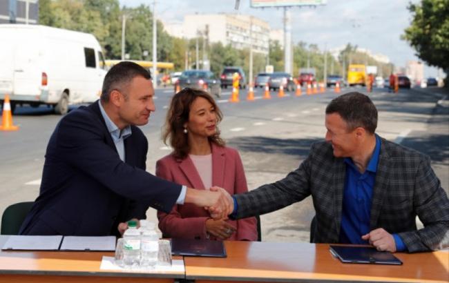 Качество и стоимость новых дорог Киева будут мониторить независимые международные эксперты, - Кличко