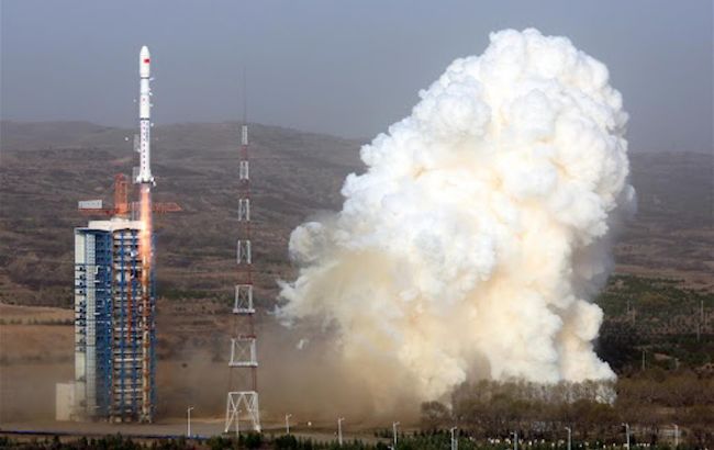 Китай запустив на орбіту групу супутників