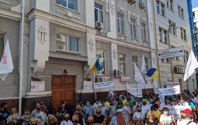 Працівники "Укрлендфармінгу" вимагають від ВАКС зупинити терор проти компанії