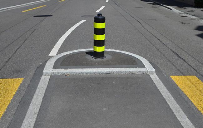 Острівці для зниження швидкості на трасах стали обов'язковими