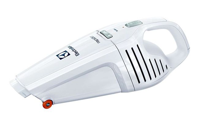 Как выбрать ручной пылесос в квартиру?