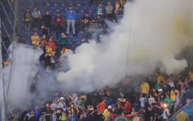 Харківські "ультрас" побилися на стадіоні в Дніпропетровську