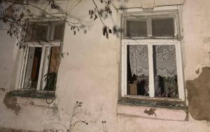 В Одесі тривога лунала майже всю ніч: у будинках та закладах освіти вибиті вікна (фото)