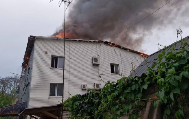 Зафіксовано 20 ударів: з'явились фото наслідків атаки РФ по Харкову