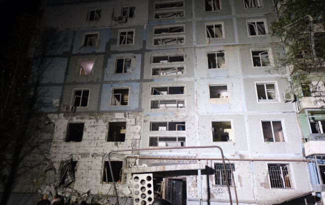 Не менее 10 прилетов, количество раненых растет: последствия удара по Запорожью на утро