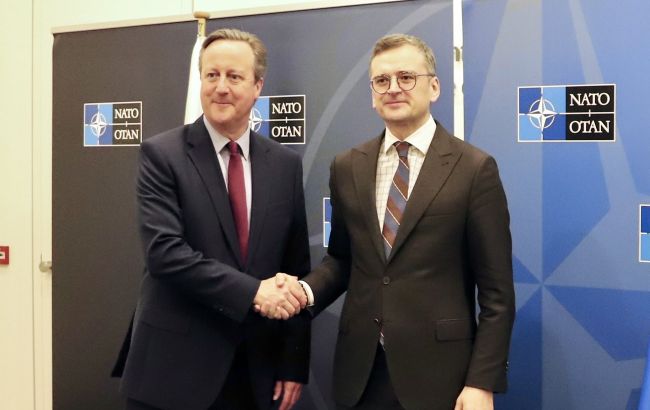 Британия готова продвигать самое амбициозное решение G7 по замороженным активам РФ, - Кулеба