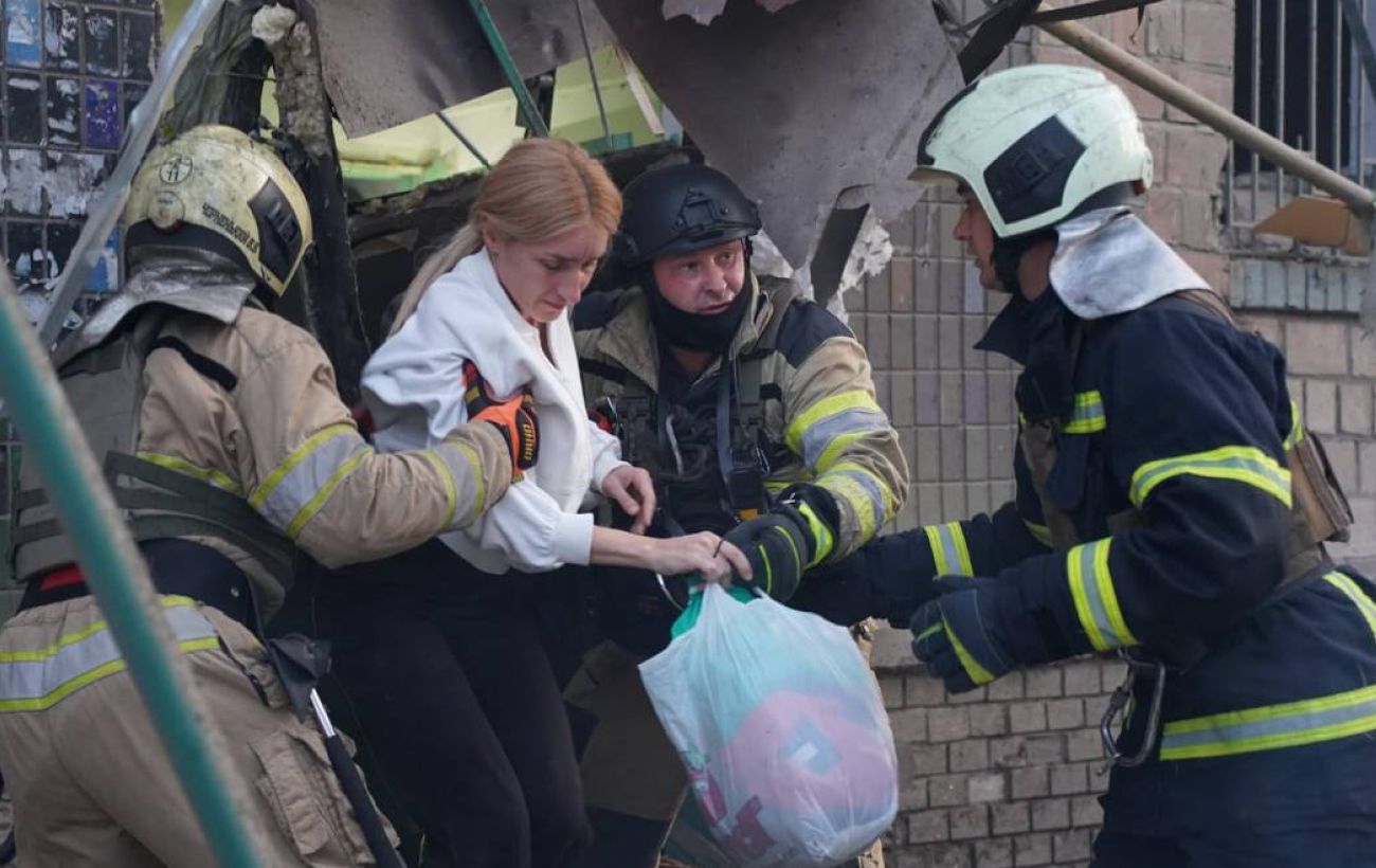 Обстріл Києва 23 червня - пожежі, пошкодження та постраждалі | РБК-Україна