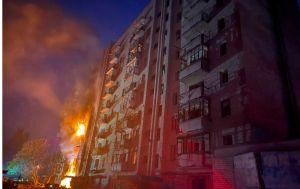У Краматорську жертва та 15 поранених: РФ вдарила вдарила КАБами по багатоповерхівці