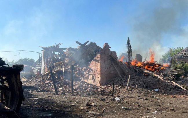 Обстріл Сумської області: в селі Битиця загинула людина, десятки будинків пошкоджено