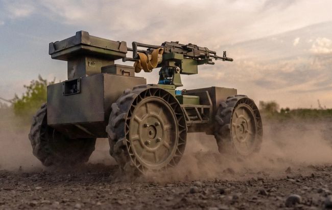 ЗСУ випробовують мобільні наземні дрони з автоматами (фото)