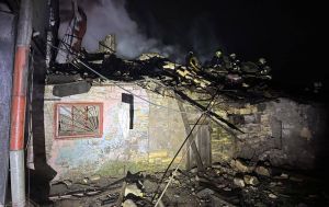 Окупанти знову атакували Одесу: в одному з районів загорівся будинок