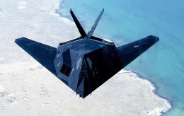 Таємничий дрон, схожий на американський F-117 Nighthawk, атакував НПЗ в Уфі