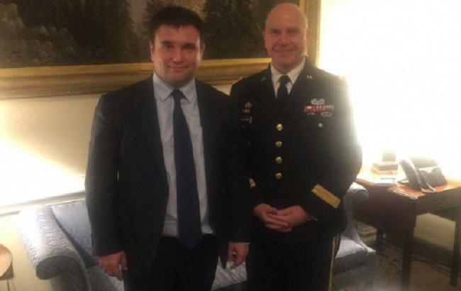 Клімкін попросив радника Трампа з нацбезпеки про військову допомогу Україні