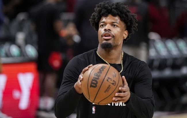 Породистый данк защитника не спас "Бруклин" от домашнего фиаско: момент дня в НБА