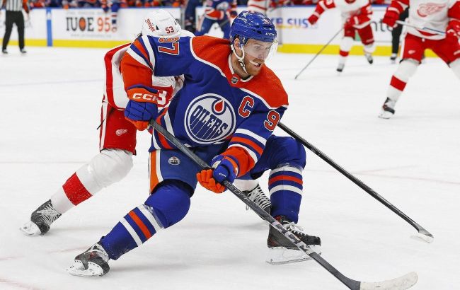Лидер "Эдмонтона" с целым букетом ассистов стал главной звездой вечера НХЛ: видео