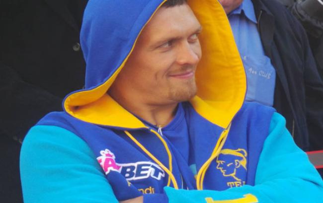 Боксерский борщ: украинские звезды ринга занялись кулинарией в США