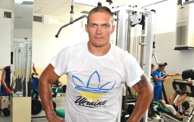 "Спасибо деду за победу": Усик поздравил ветеранов с праздником