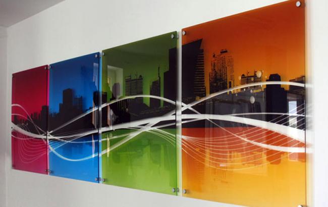 Чому слід замовити Уф друк в компанії Широкий Формат?