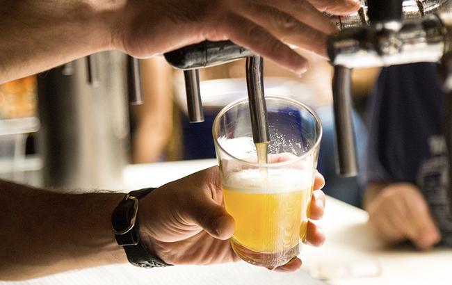 Дві великі пивоварні компанії домовилися об'єднати бізнес в Україні і РФ