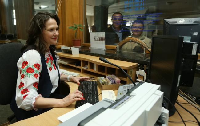 "Укрзалізниця" на літо призначила 14 додаткових поїздів