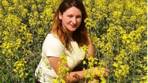 У Рівненській області виховательку звільнили за фото в купальнику в соцмережах