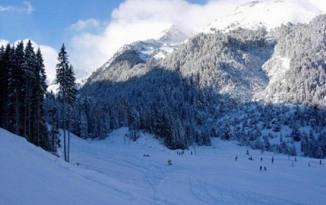 Синоптики предупреждают о значительной лавинной опасности в высокогорье Карпат 18-19 марта