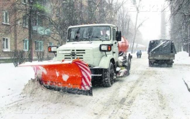 В Киеве 90% дорог очистили от снега