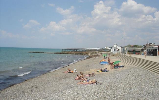 "Наплыв туристов": оккупационная "власть" Крыма просит воздержаться от поездок на полуостров