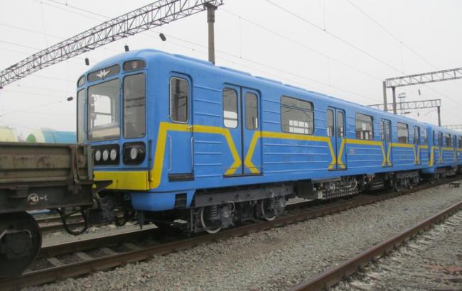Київський метрополітен планує продавати старі вагони на аукціонах