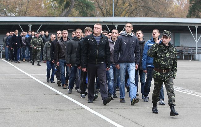 В военкомате рассказали, сколько киевлян весной призовут в армию
