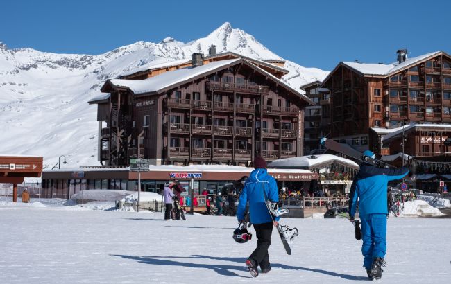 Сніг та гори. Недорогі курорти Європи для катання на лижах цієї зими
