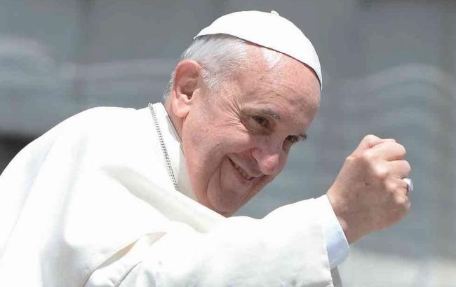 Папа римский призвал журналистов бороться с "фейковыми новостями"