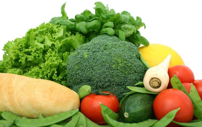 Лікарі назвали овоч, який може вберегти від раку. Як часто його треба їсти
